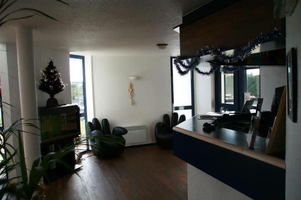 Kyriad Direct Dreux Exteriér fotografie